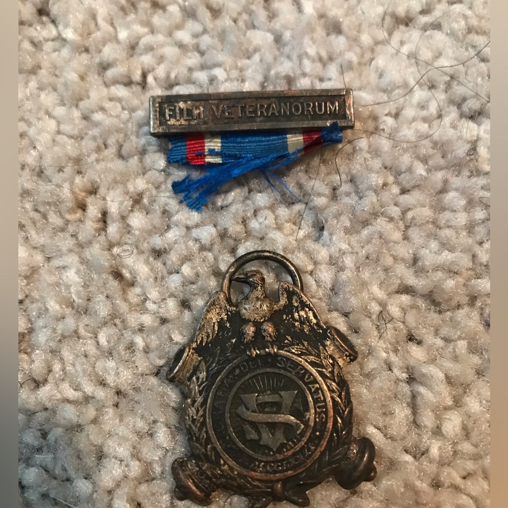 Antique 1881 "Gratia Dei Servatus" Sons of the Civil War Medal Pendant